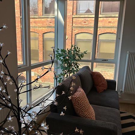 Central Leeds Townhouse With Private Roof Garden Sleeps 4 Exterior photo
