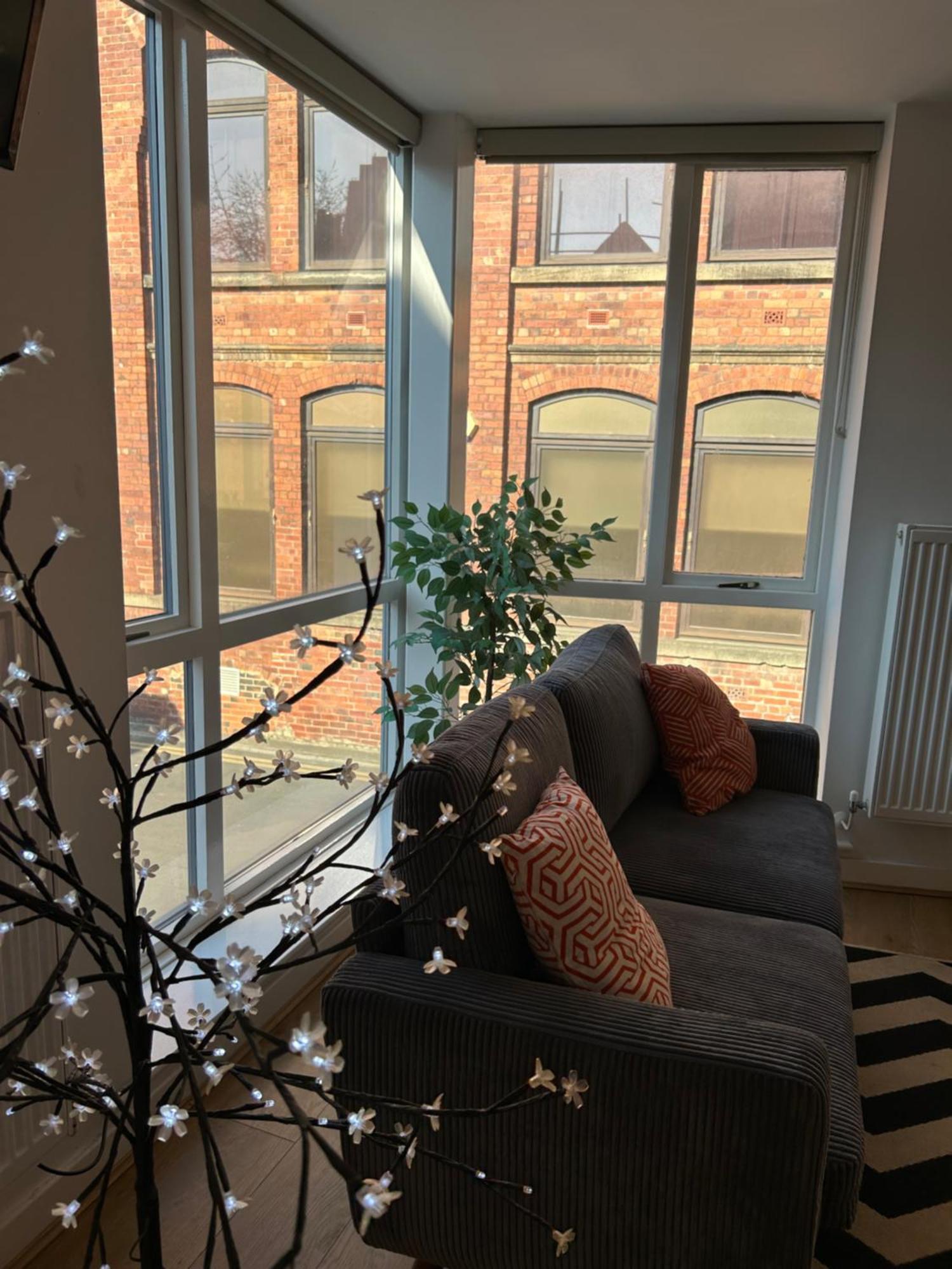 Central Leeds Townhouse With Private Roof Garden Sleeps 4 Exterior photo